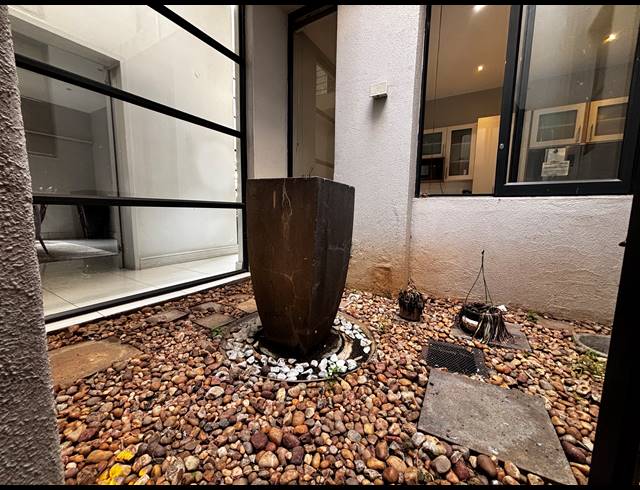 3 BEDROOM CLUSTER FOR SALE IN HOUGHTON ESTATE